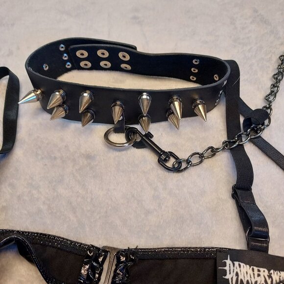 Darker Wave Latex Corset with Spiked Collar and Leash (Size S) - Picture 3 of 3